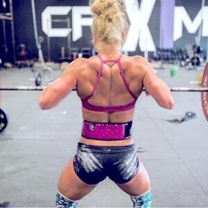 Bombshell Pink 2POOD lifting belt in XL